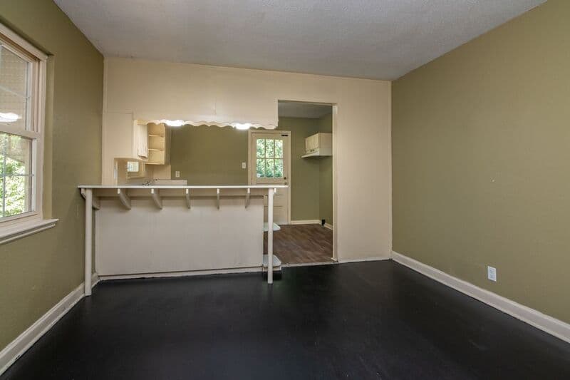Birmingham House: 7801 Vienna Avenue
