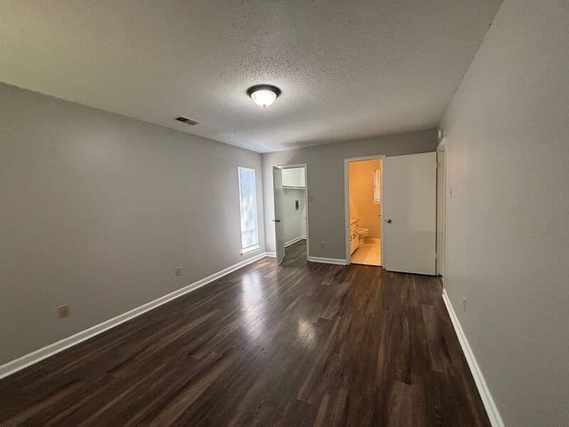 Memphis House: 4311 Hunt Cliff Trce