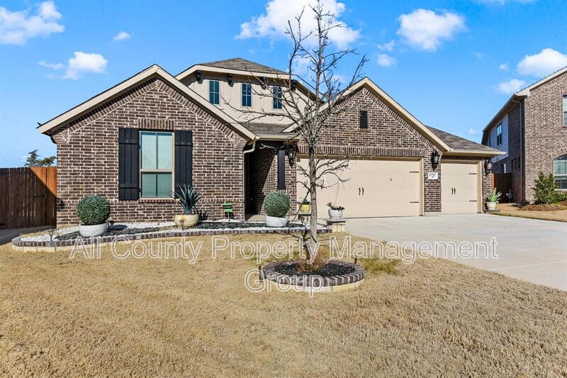 Fort Worth House: 5757 Broad Bay Lane