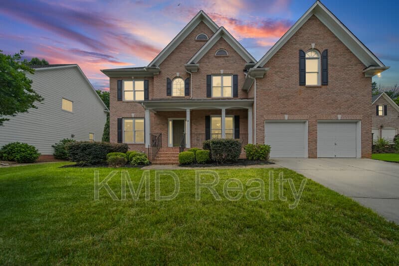 Charlotte House: 13818 Ballantyne Meadows Drive