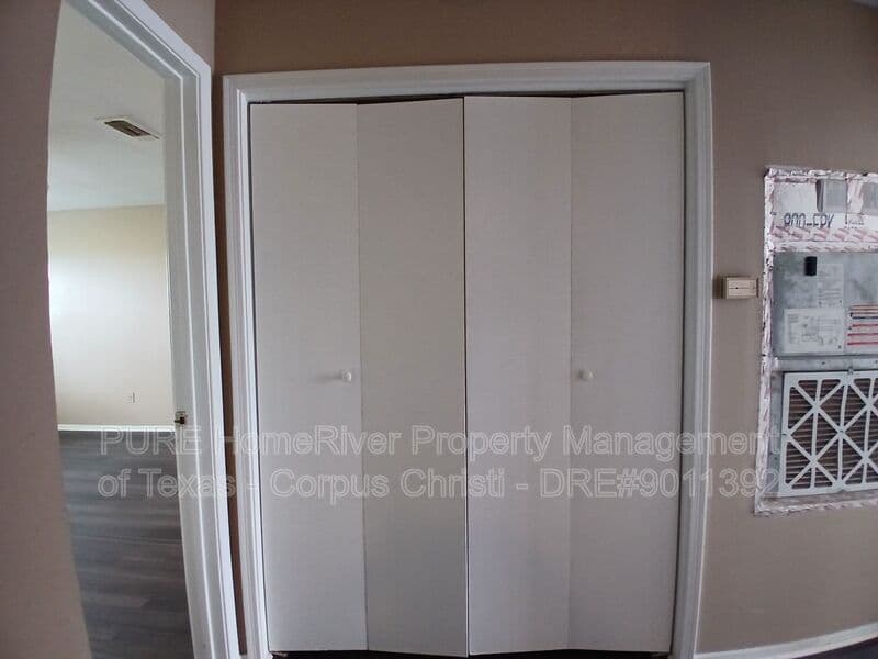 Corpus Christi Townhome: 4401 River Valley Dr