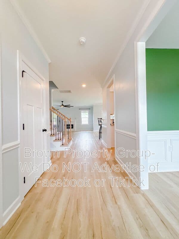 Raeford House: 300 St. Matthews Church Rd