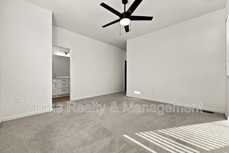 Erie Townhome: 1364 Penner Dr