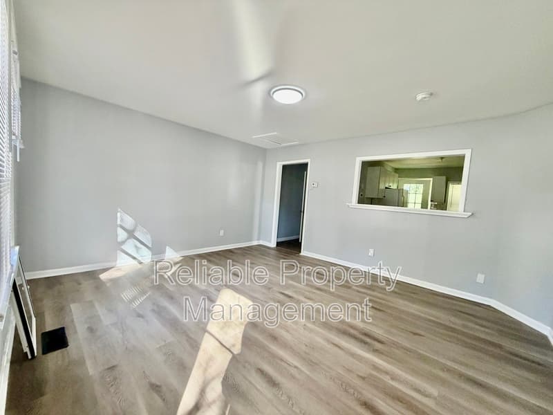 Fuquay Varina Condo: 517 S Fuquay Ave