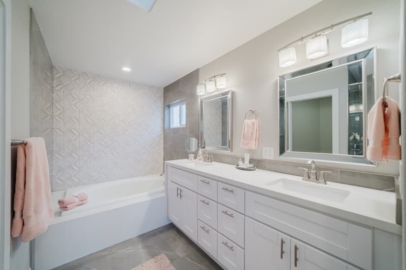 Carlsbad House: 7528 Navigator Circle
