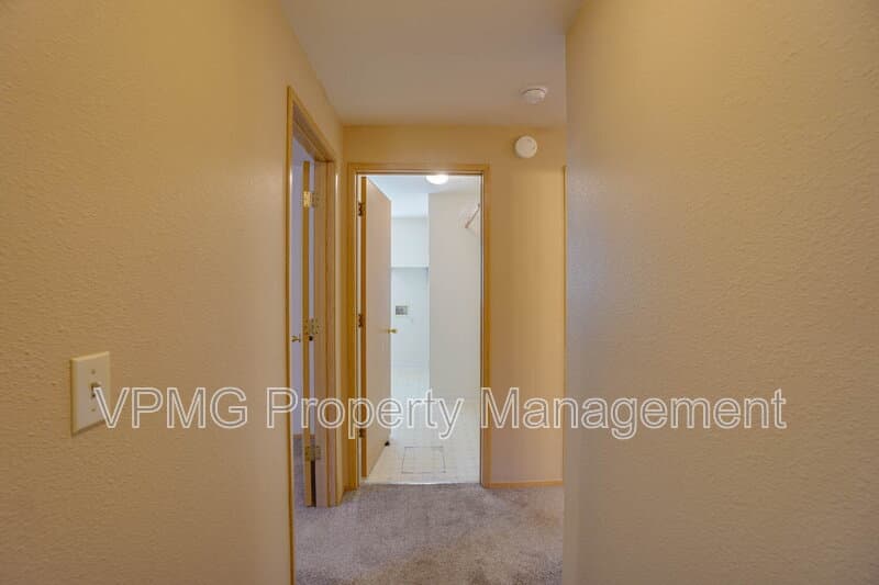 Vancouver House: 15807 NE 40th St