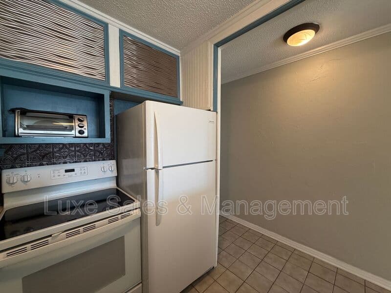 OKC Condo: 6000 N. Brookline