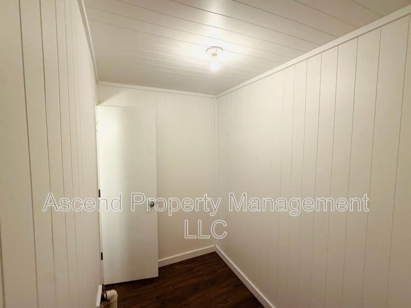Chattanooga House: 1134 McDonald Dr
