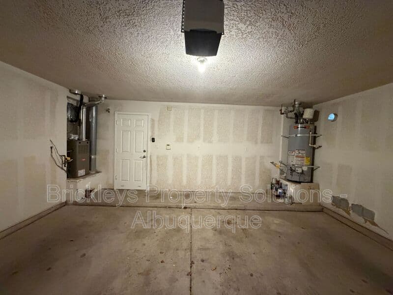 Rio Rancho House: 65 Willow Trace Court SE