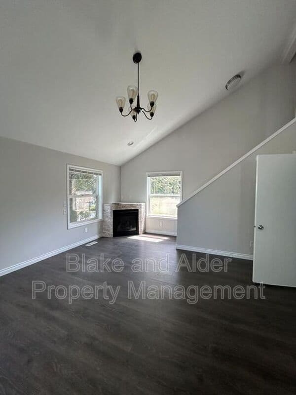 Portland House: 5609 SE 117TH Ave