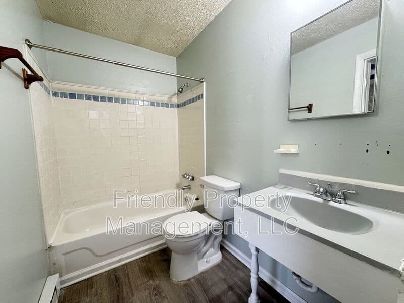 Greensboro House: 1112 Caldwell St