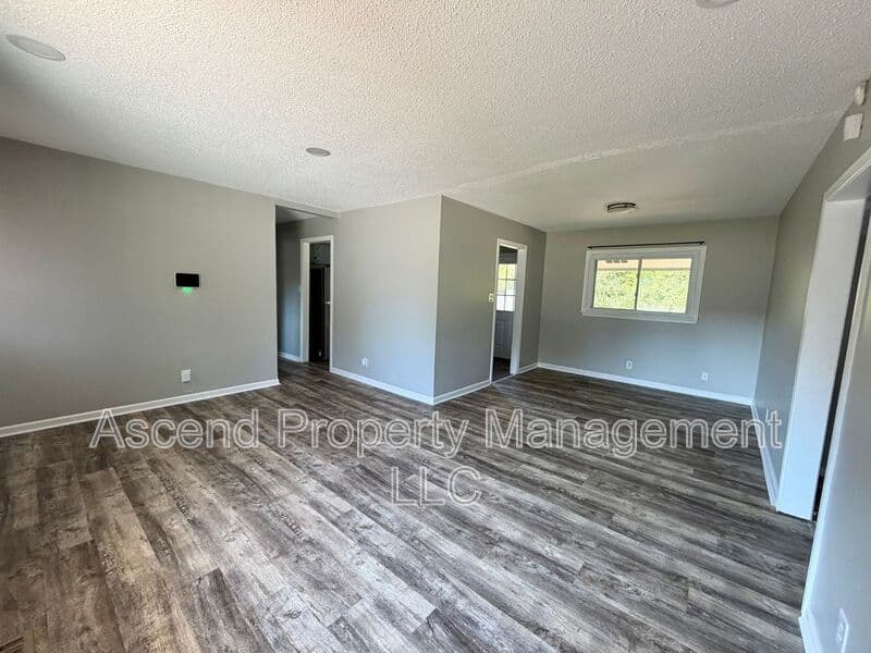 Chattanooga House: 7707 Canyon Dr