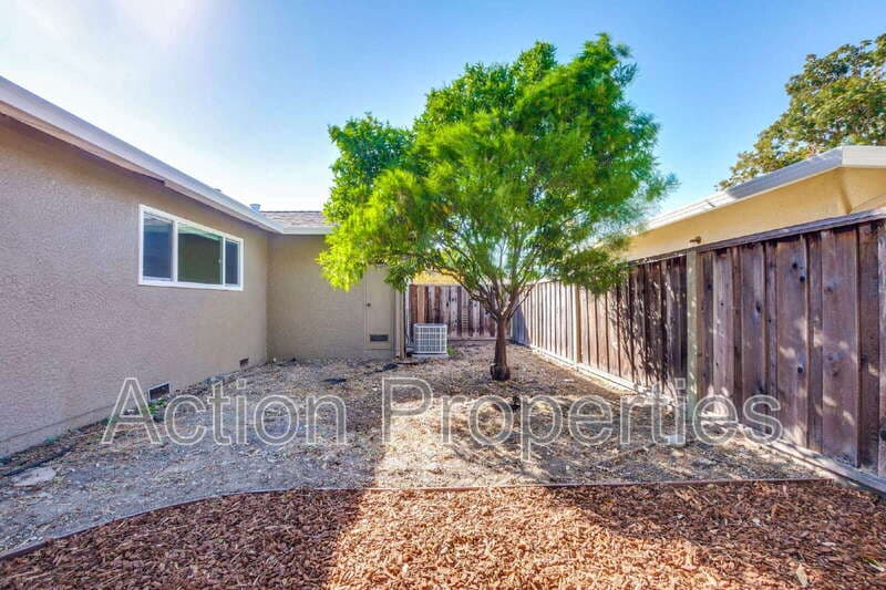 Mountain View House: 86 Dalma Drive