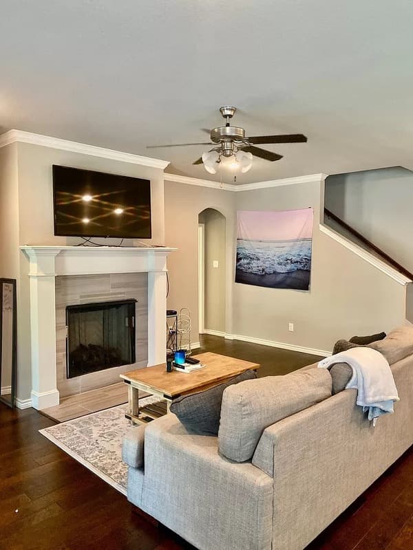 Fort Worth House: 2813 Townsend Drive