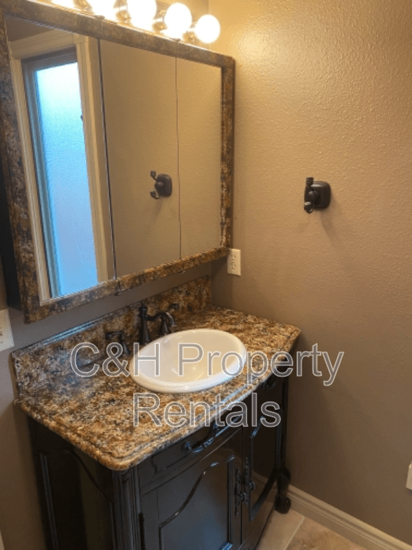 Billings Condo: 2080 Glasser Place - 1