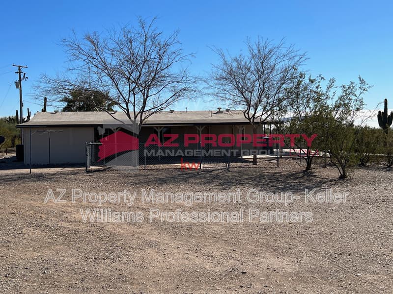 Surprise House: 28840 N 168th Ave