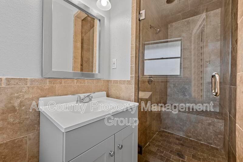 Hurst House: 1444 Cimarron Trail