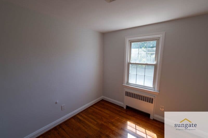Towson Townhome: 211 Burke Ave