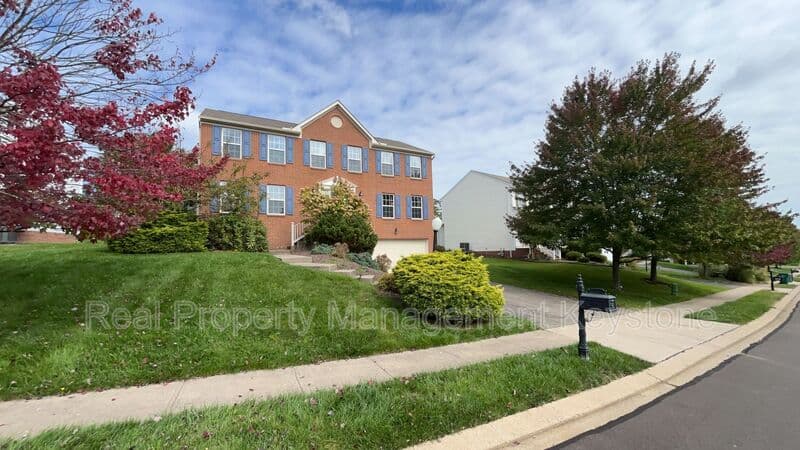 Sewickley House: 1907 Colonial Drive