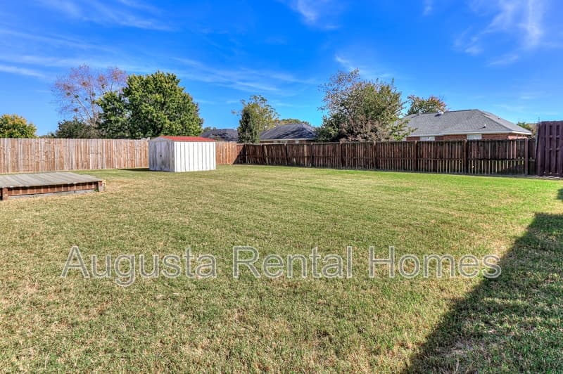 Grovetown House: 223 Taylor Circle