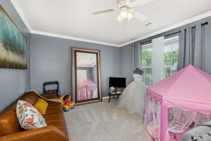 Fredericksburg House: 11814 Gardenia Dr