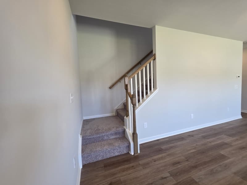 Youngsville House: 9 Silverbell Court