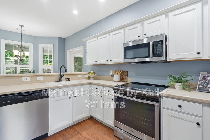 Beaufort House: 24 Pickens Street