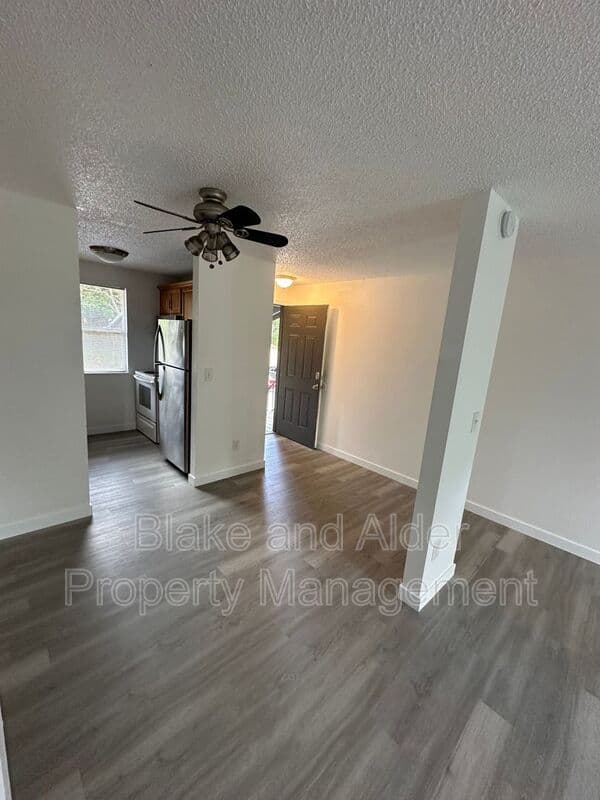 Portland House: 3877 NE 152nd Ave