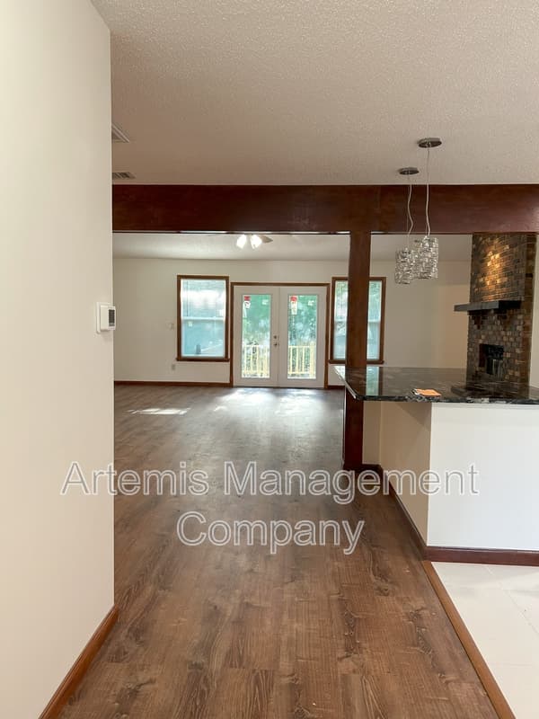 Jacksonville House: 12421 Bears Den Court