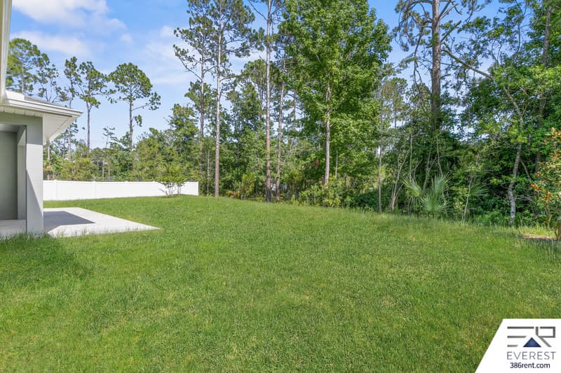 Palm Coast House: 104 Slumber Meadow