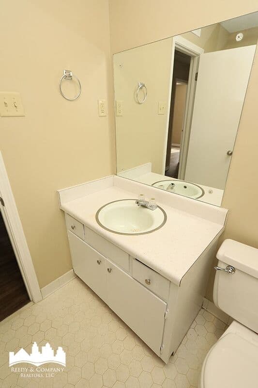 Bartlett House: 3234 Lichen Dr