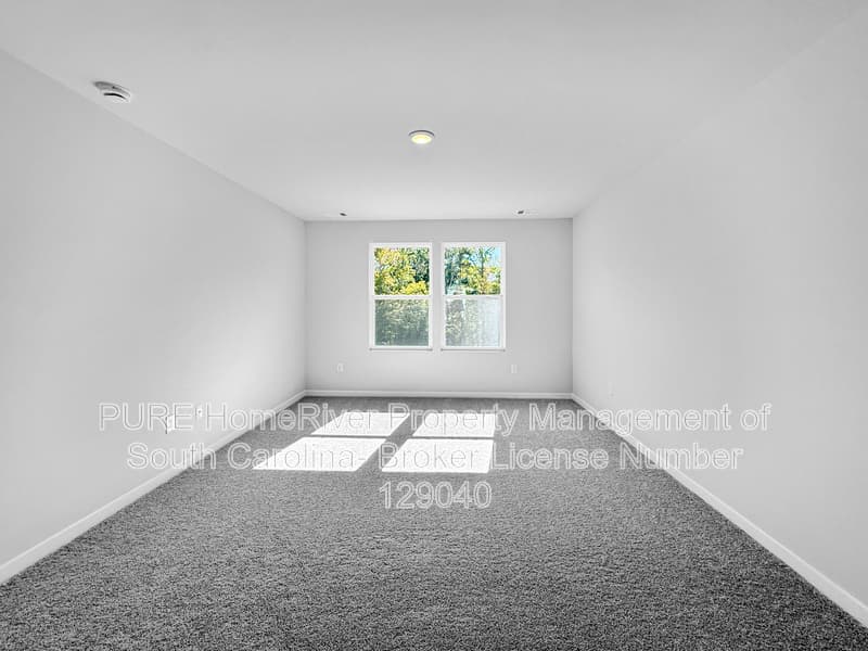 Spartanburg House: 492 Sundown Dr