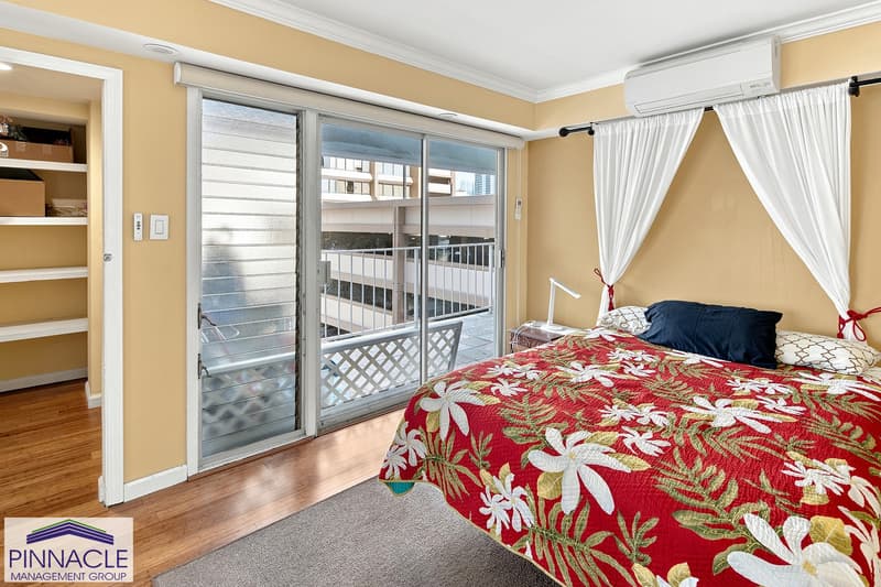 Honolulu Condo: 1804 Ala Moana Blvd #6B