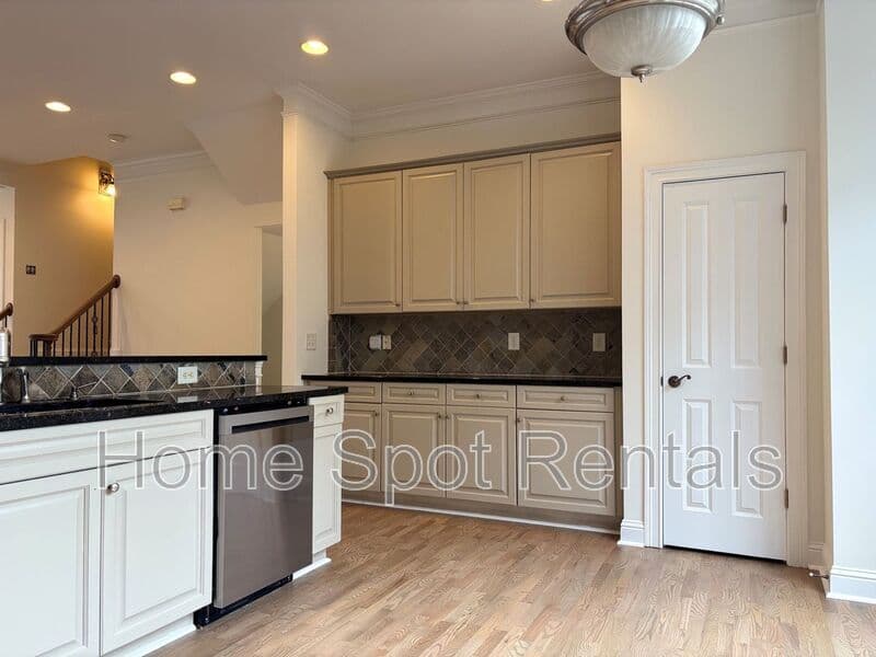 Atlanta House: 2664 Rivers Edge Dr. NE