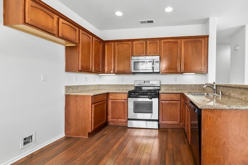 Oceanside Condo: 308 Island Way 1