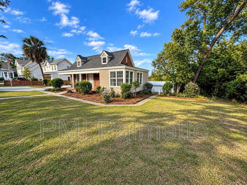 Cayce House: 1419 Axtell Drive