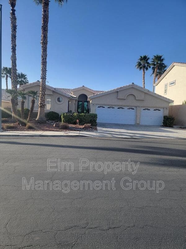 Las Vegas House: 1025 Trophy Club Drive