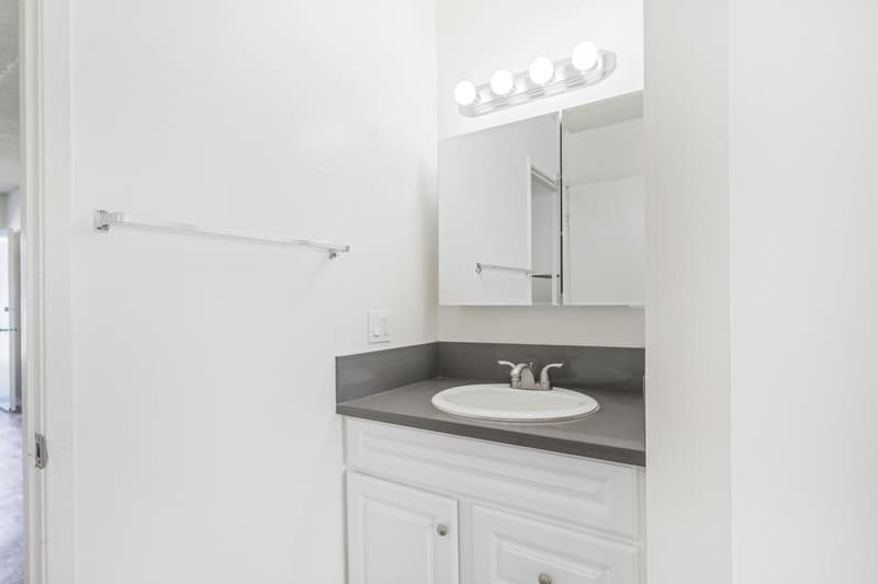 Los Angeles Condo: 12460 Culver Boulevard - 03
