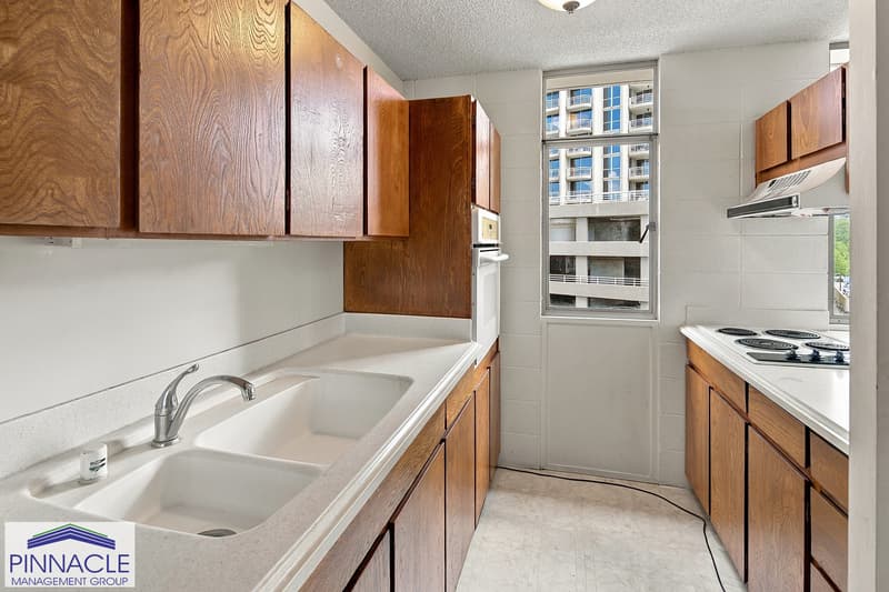Honolulu Condo: 2033 Nuuanu Ave #5C