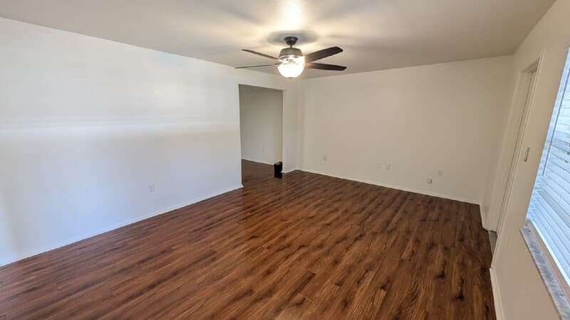 Sanford Condo: 700 E Airport Blvd