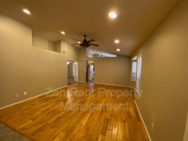 Gilbert House: 788 S Martinique Drive