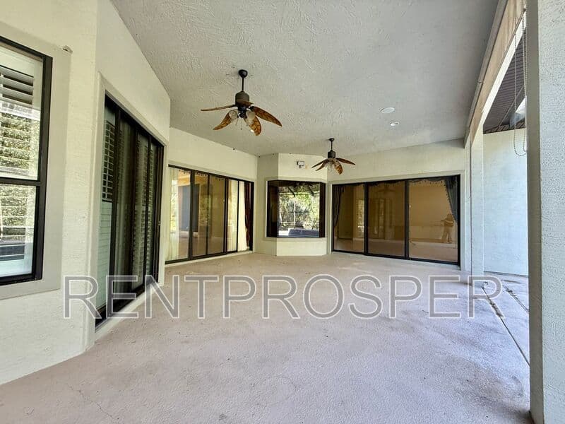 Ormond Beach House: 971 Stone Lake Drive