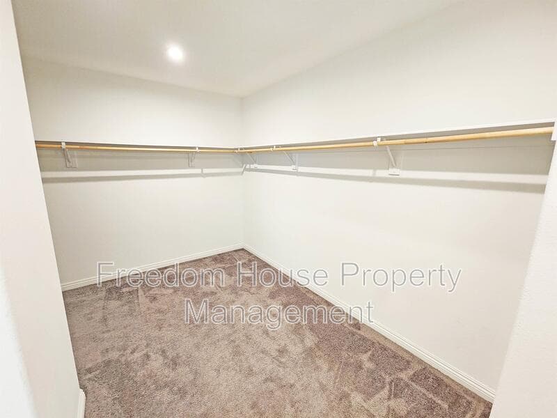 Pahrump House: 3821 East Weld Avenue