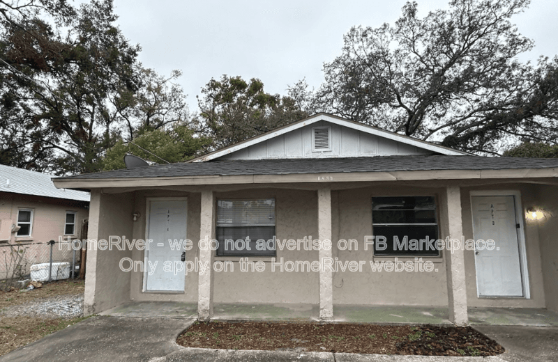 Tampa Condo: 1207 E 108th Ave