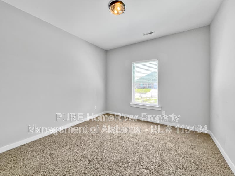Meridianville House: 221 John Harold Dr