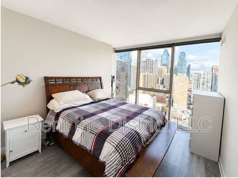 Philadelphia Condo: 2116 Chestnut Street