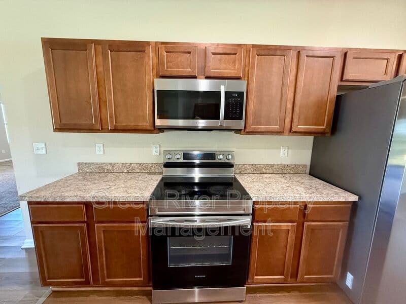 Jacksonville House: 4474 Civic Way