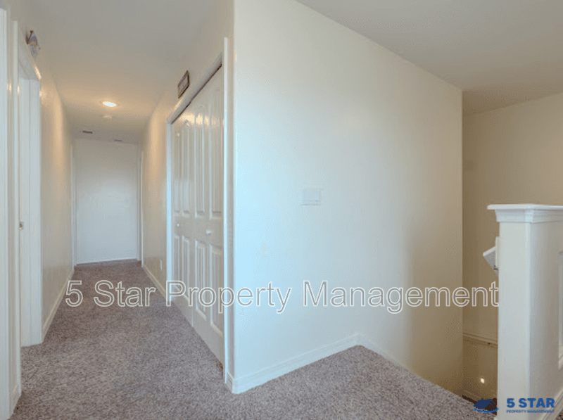 El Paso House: 2233 Mike Price Dr