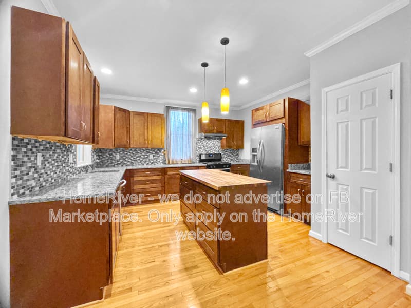 Pittsburgh House: 5157 Carnegie St
