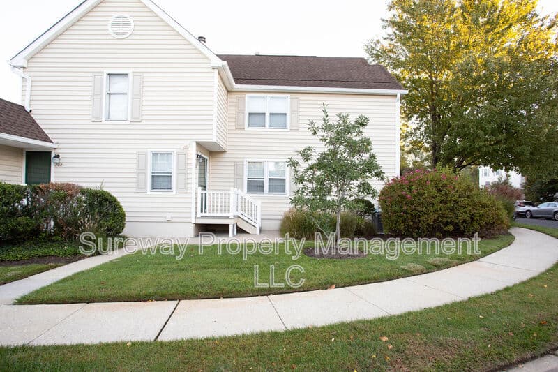 Cherry Hill Condo: 201 Society Hill